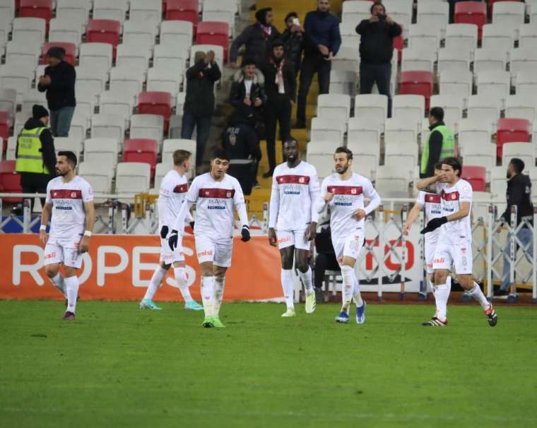 Sivasspor Trabzonspor'u durduramadı 6