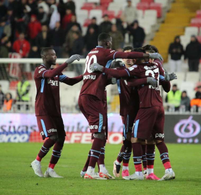 Sivasspor Trabzonspor'u durduramadı 4