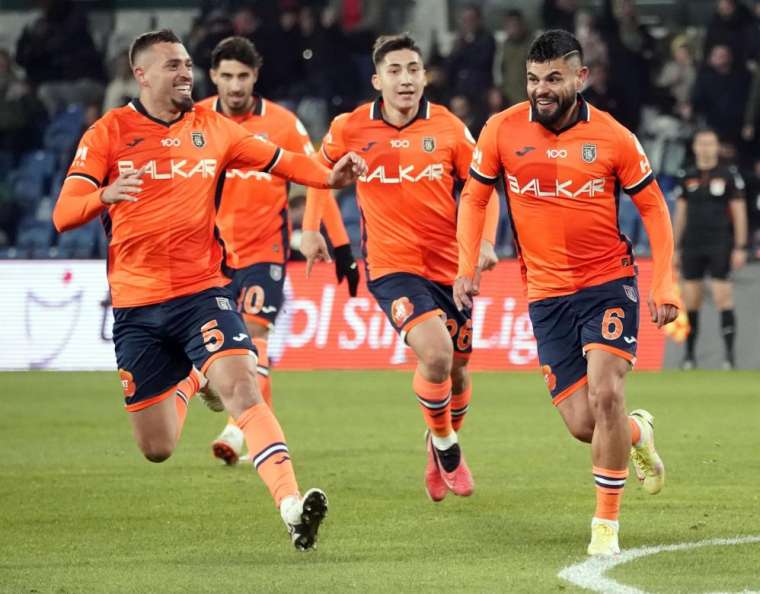 RAMS Başakşehir Pendikspor'u farklı yendi 5