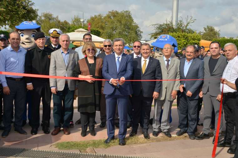 Antalya Emniyetin Eğitime Destek Kermesinden Renkli Görüntüler 1