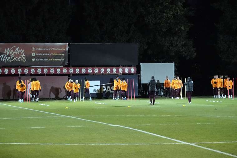 Galatasaray UEFA Şampiyonlar Ligi'nde Manchester United'a hazır 3