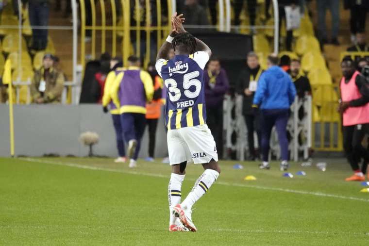 Fenerbahçe Sivasspor'u farklı mağlup etti 8