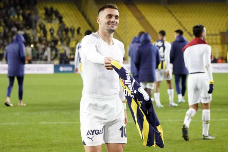 Fenerbahçe Sivasspor'u farklı mağlup etti 11