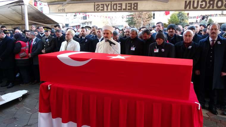 Şehitlere son görev! Kahramanlar memleketlerinde toprağa verildi 7