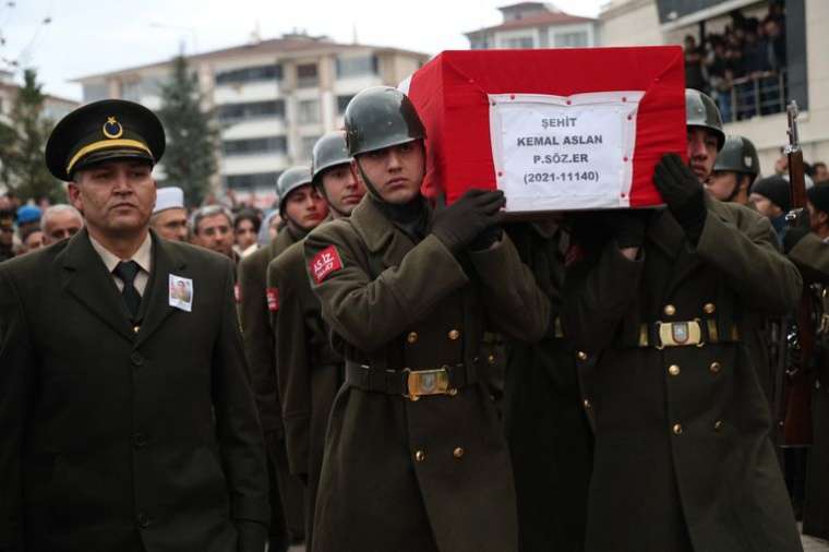 Şehitlere son görev! Kahramanlar memleketlerinde toprağa verildi 3