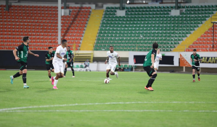 Alanyaspor Kocealispor'u 1-0 yenerek üst tura çıktı 4