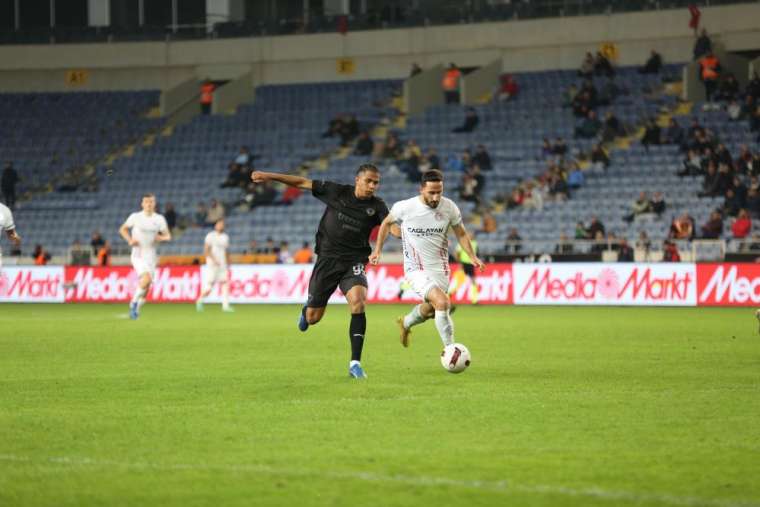 Hatayspor ve Antalyaspor arasında gol düellosu yaşandı 5