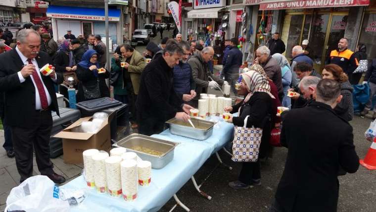 Dünyanın en kötü 7. yemeği seçilmişti! 4 bin kase kara lahana çorbası tüketildi 6