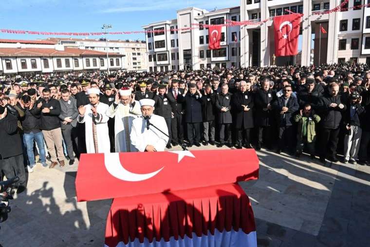 Geçen yıl gazi olmuştu bu yıl şehit düştü: Sinop’ta son yolculuğuna uğurlandı 4