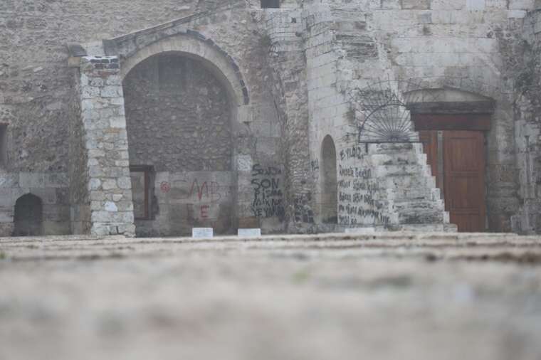 Çifte Minareli Medrese'ye Spreyli Saldırı: Hukuki Süreç Başlıyor! 8