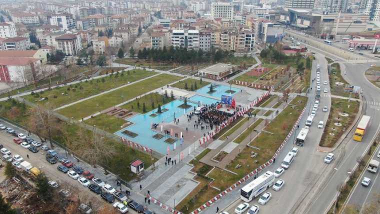 Cengiz Aytmatov Anıtıyla Elazığ'da Yaşatılıyor 2