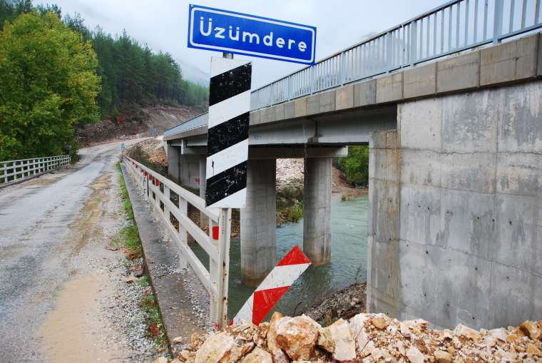 Altınbeşik Mağarası'nda şelale şöleni! 16