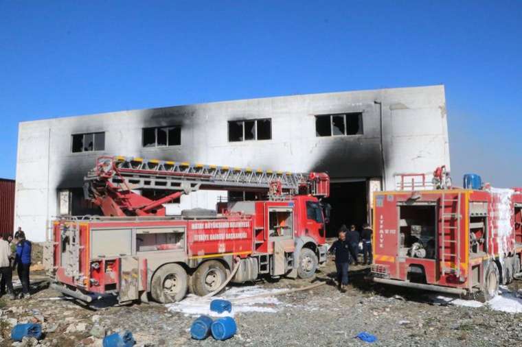 Hatay Antakya'da fabrika yangını! 4