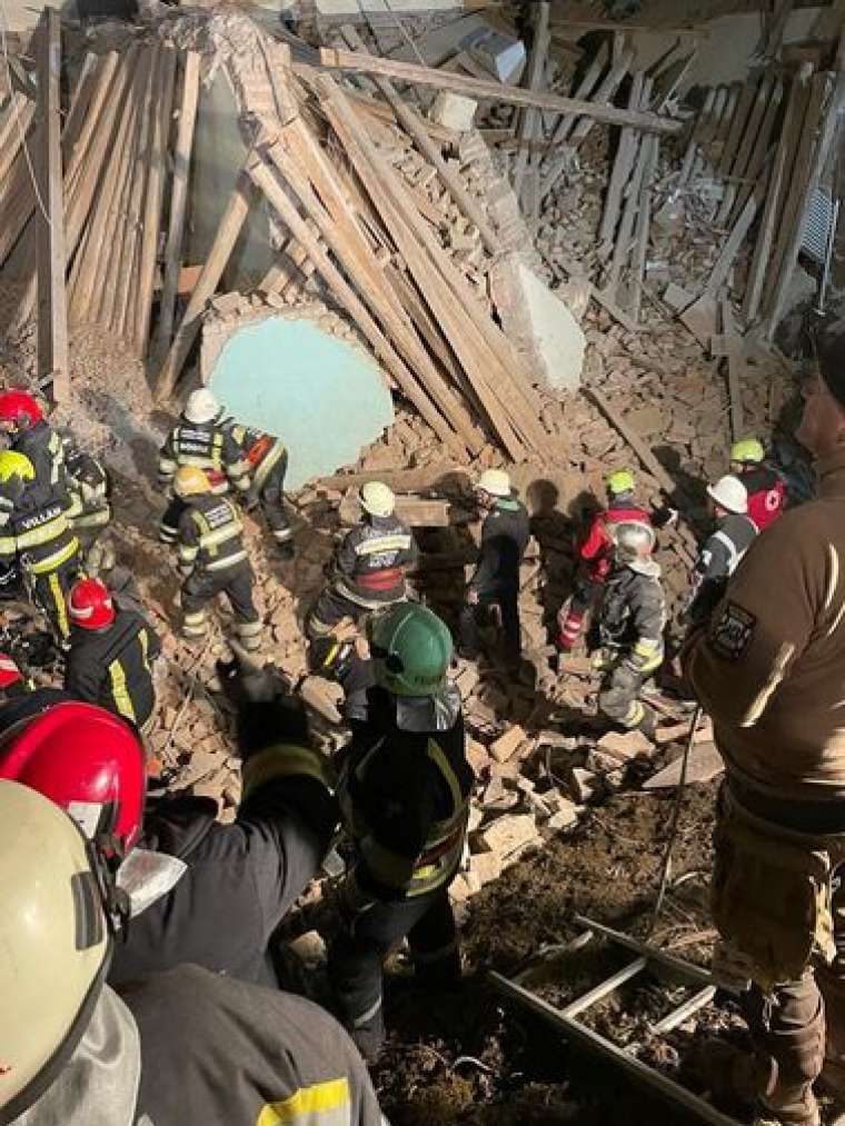 Romanya'da yatılı okul çöktü: 1 kişi öldü 5