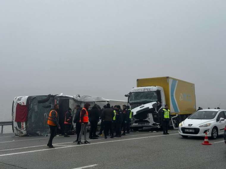 Bir yolcu otobüsü faciası daha: 4 ölü, 36 yaralı 5