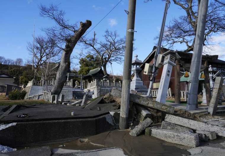 Japonya'yı Vuran Büyük Deprem: Hayatını Kaybedenlerin Sayısı 30'a Yükseldi 1