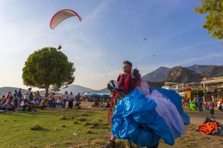 Ölüdeniz'de yamaç paraşütü rekoru! Babadağ’dan 233 binden fazla uçuş yapıldı 5