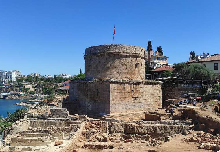 Gezen Objektif 29: Bir vizörün izinde 100 yıllık ANTALYA 1