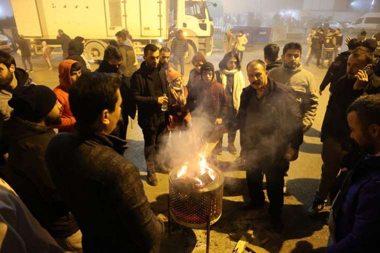 Asrın felaketinin 1. yılında Hatay'da sessiz yürüyüş 8