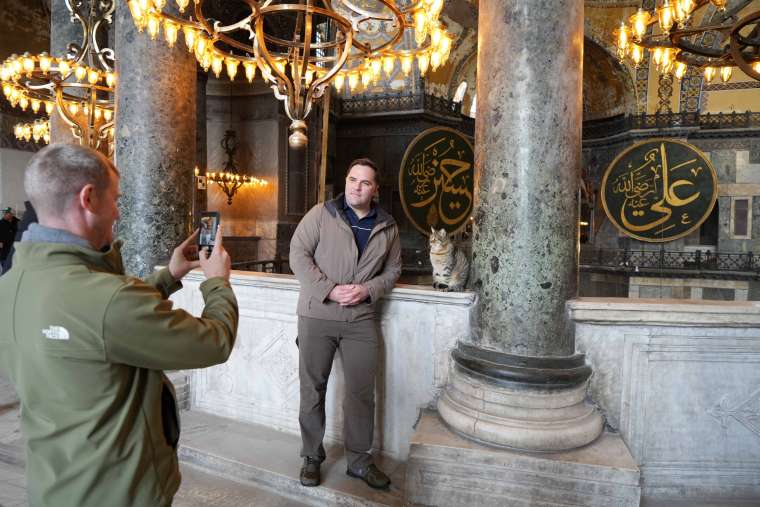 Ayasofya'nın Yeni 'Gli'si' Turistlerin İlgisini Çekiyor 5