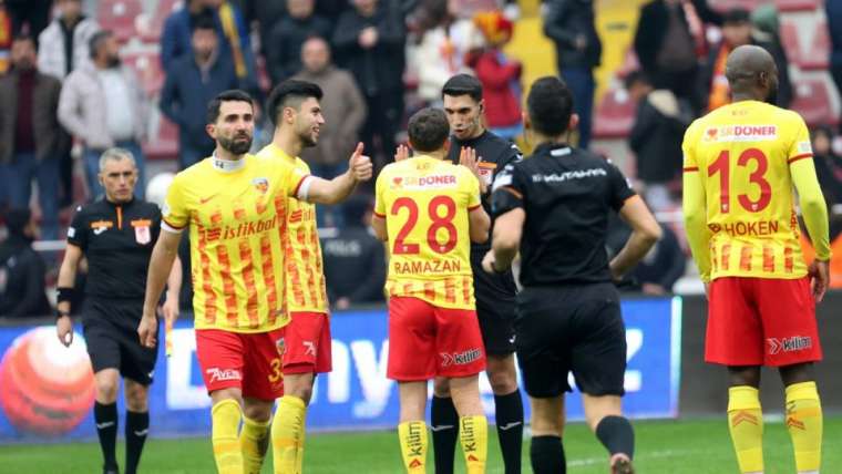 Süper Lig'de Heyecan Dorukta: Şampiyonluk Oranları Güncellendi! 10