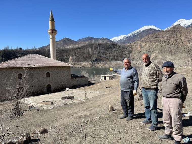 Yusufeli Barajı Tam Kapasiteyle Elektrik Üretimine Ulaştı: Çeltikdüzü Köyü Yeniden Görünür Hale Geldi 11