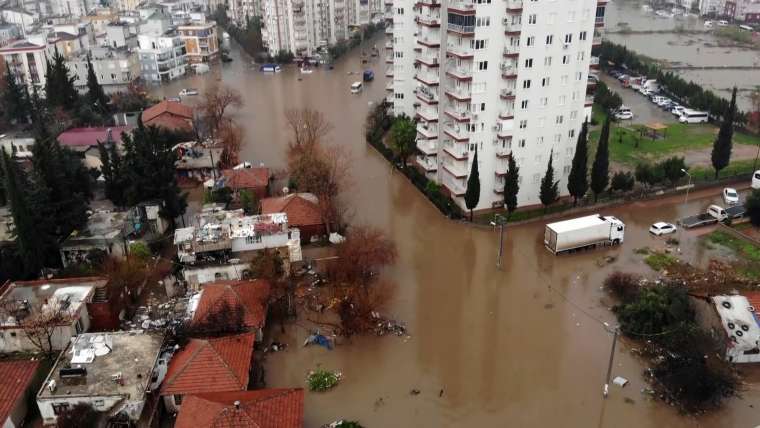 Antalya sulara teslim oldu 1