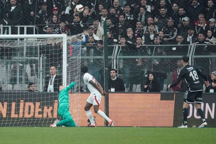 Derbi böyle geçti! Kare kare Beşiktaş - Galatasaray maçı 16