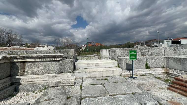 İznik Roma Tiyatrosu ve Tarihi Surlar Restorasyonla Turizme Açıldı 9