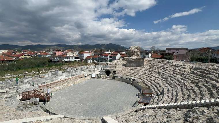 İznik Roma Tiyatrosu ve Tarihi Surlar Restorasyonla Turizme Açıldı 6