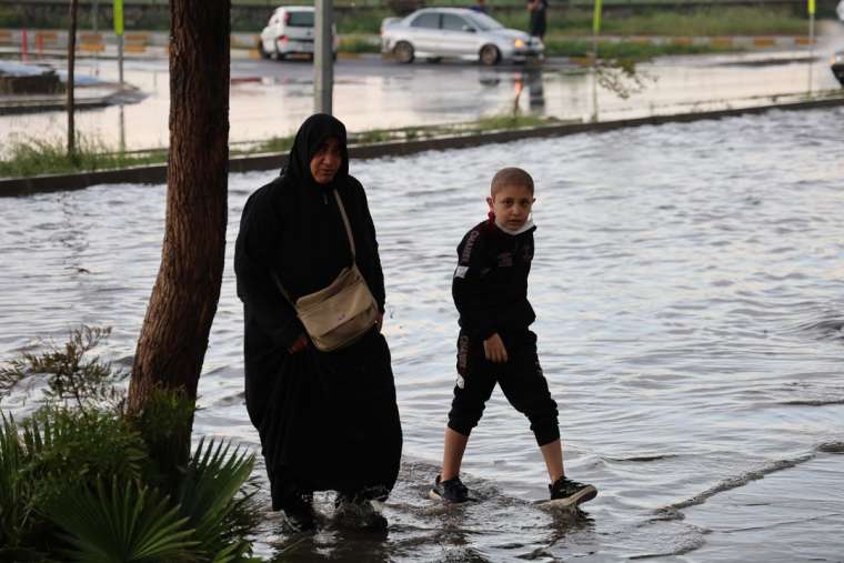 Adana'da sağanak ve dolu aniden bastırdı 9