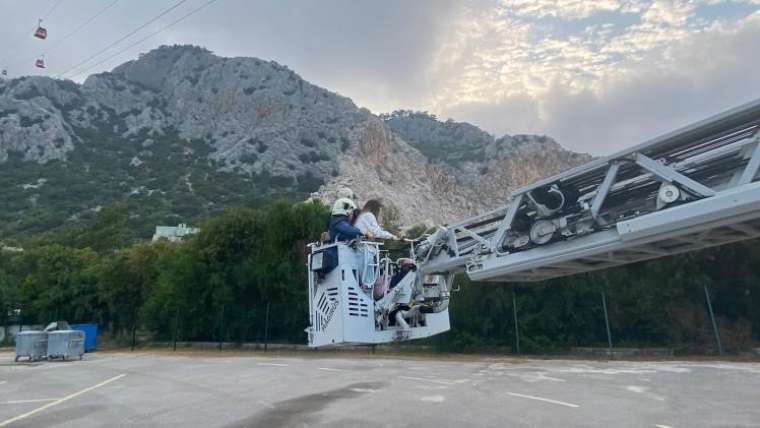 Antalya'da teleferik faciası! Tünektepe'de can pazarı yaşandı 12