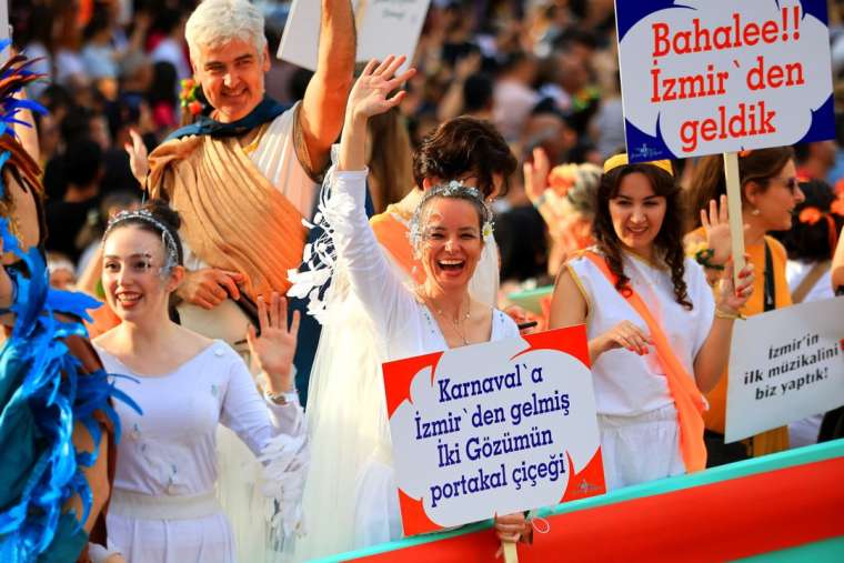 Böyle çok güzelsin Adana! Portakal Çiçeği Karnavalı kortejinden muhteşem görüntüler 28