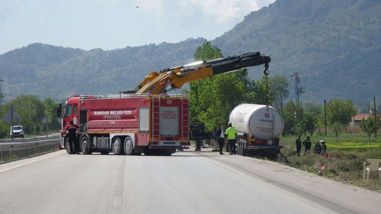 Faciadan böyle dönüldü! Delinen tankerdeki LNG 13 saatte tahliye edildi 11