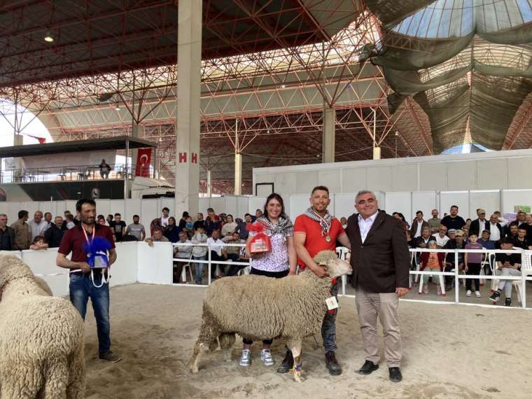 Burdur'da gelenek değişmedi! İşte Honamlı Teke ve Koç Güzellik Yarışması 8