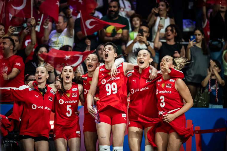 FIVB Kadınlar Voleybol Milletler Ligi'nde Antalya etabından Nefes Kesen Kareler 4