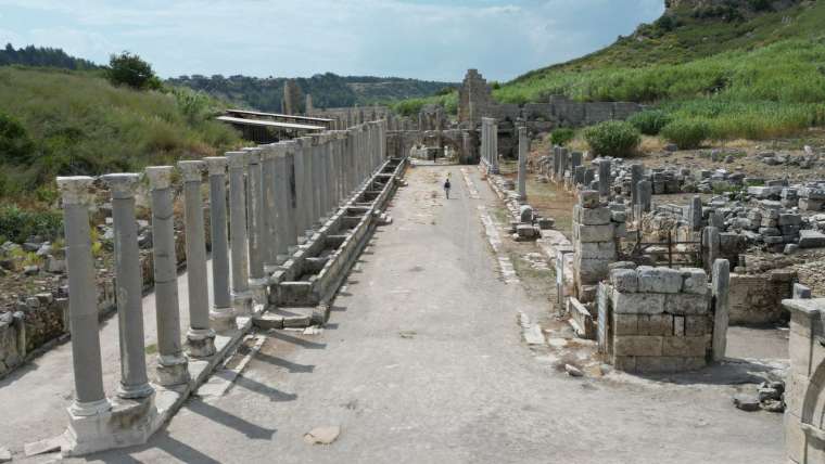 Tam 1800 yıl sonra! Perge Antik Kenti Kestros Çeşmesi suya kavuşuyor 8