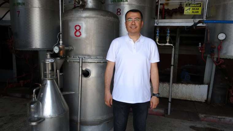 4 tondan 1 litre çıkıyor! Isparta'da gül yağı fiyatları dudak uçuklatıyor 10