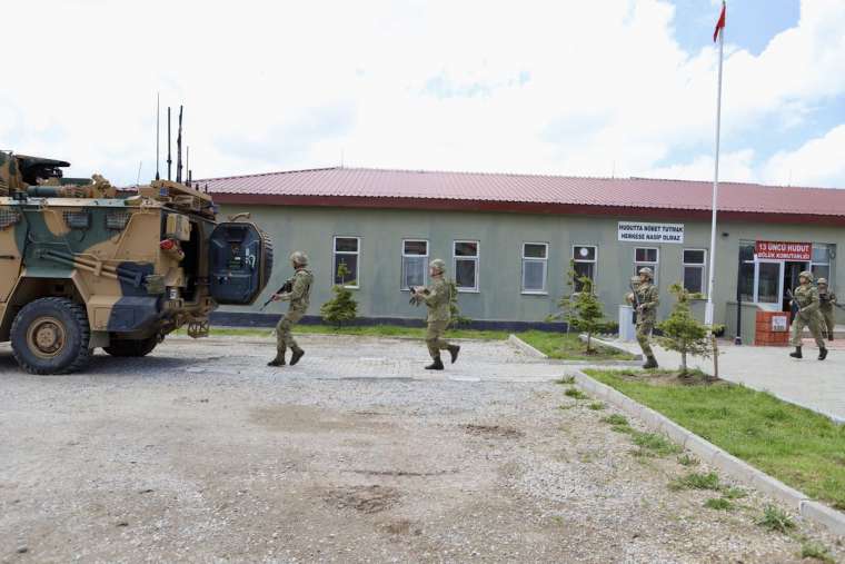 Hudut Kartalları bayramda da sınır nöbetinde 21