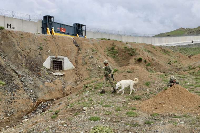 Hudut Kartalları bayramda da sınır nöbetinde 2