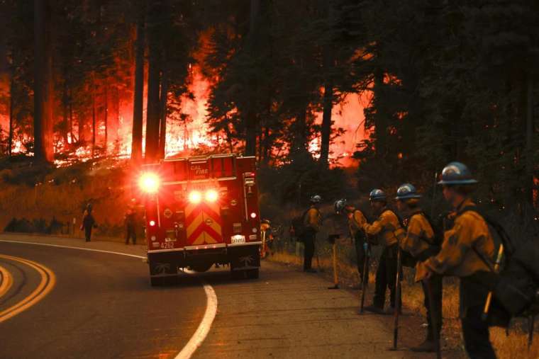 California Tarihinin En Büyük 6. Orman Yangını 2