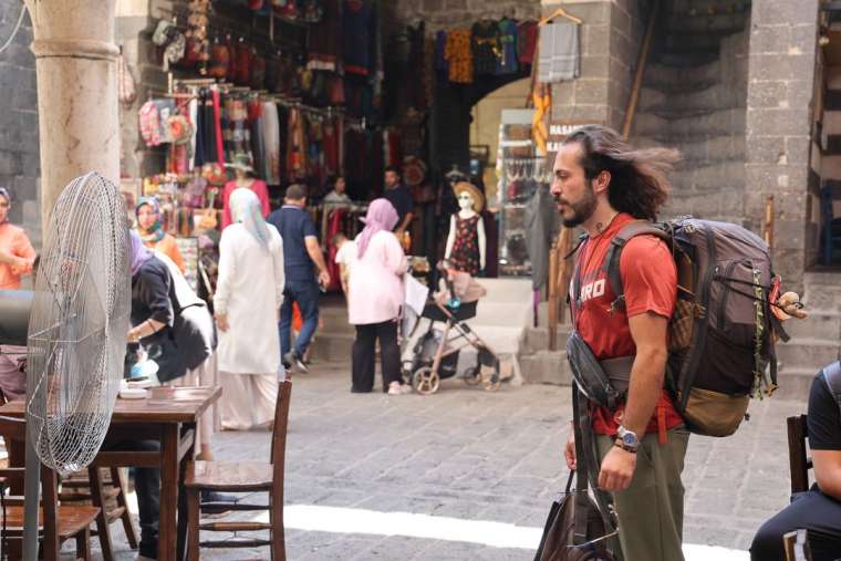 Evden kovulunca gezgin oldu: 7 ülke 70 şehir gezdi 6