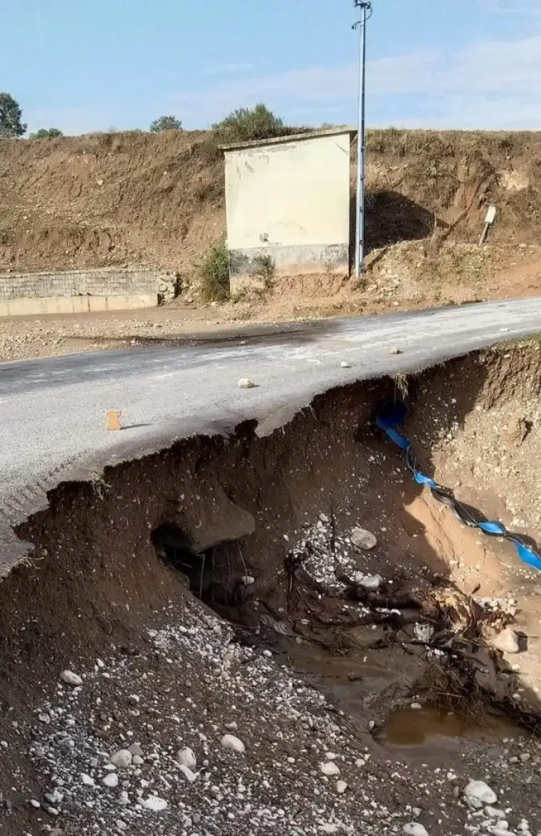 Çorum'un Sungurlu ilçesindeki şiddetli yağışlar köyleri vurdu