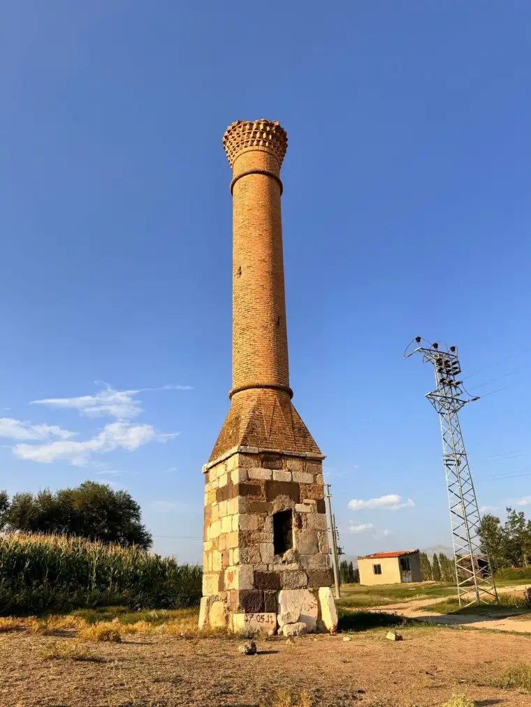 Selçuklu Mirasının Ayakta Kalan Tek Parçası 200 Yılı Aşkın Süredir Ayakta