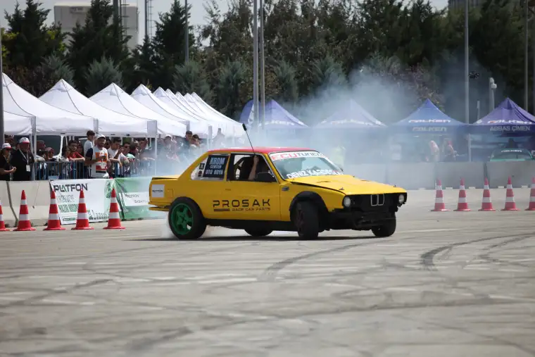 Konya'da İlk Kez Düzenlenen Slalom Yarışı ve Drift Gösterisi Büyüledi