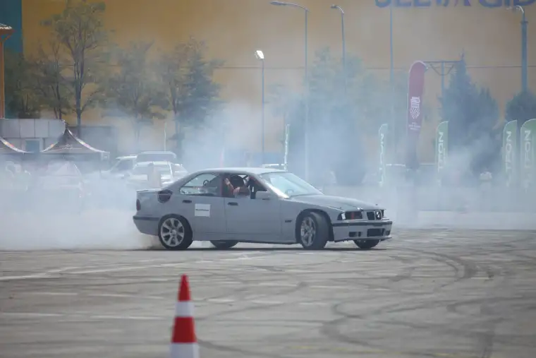 Konya'da İlk Kez Düzenlenen Slalom Yarışı ve Drift Gösterisi Büyüledi