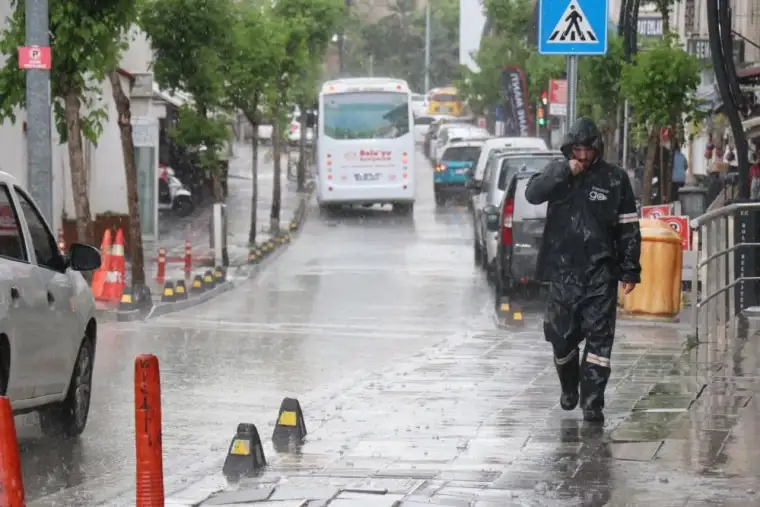 Bolu'da Kuvvetli Gök Gürültülü Sağanak Yağış Bekleniyor