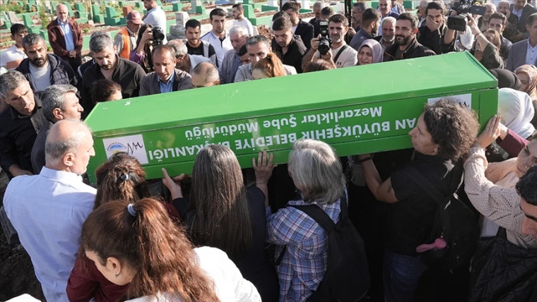 Van Gölü'nde Ölü Bulunan Rojin Kabaiş'in Cesedinden Örnekler Alındı